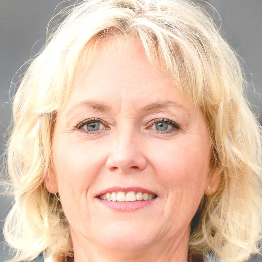 Diana Roberts - Fixed Income Specialist and Learning Advisor